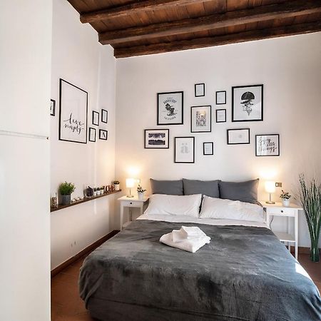 Appartamento Via Dei Baullari Рим Екстер'єр фото